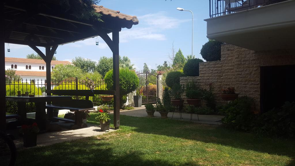 Ferienwohnung En Iko Christianna Olympiada Exterior foto